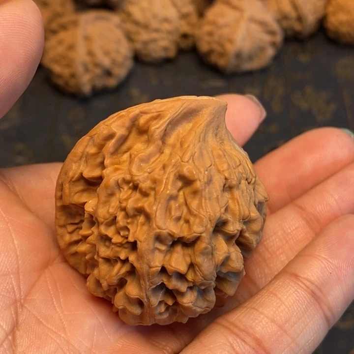 文玩核桃吊坠枯**鸦文玩核桃异形单只