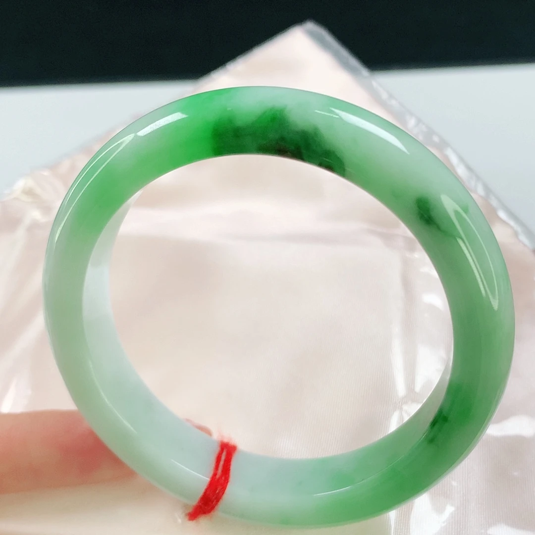 翡翠未镶嵌手镯658