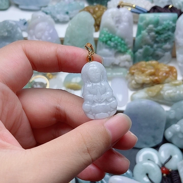 翡翠未镶嵌颈饰翡翠