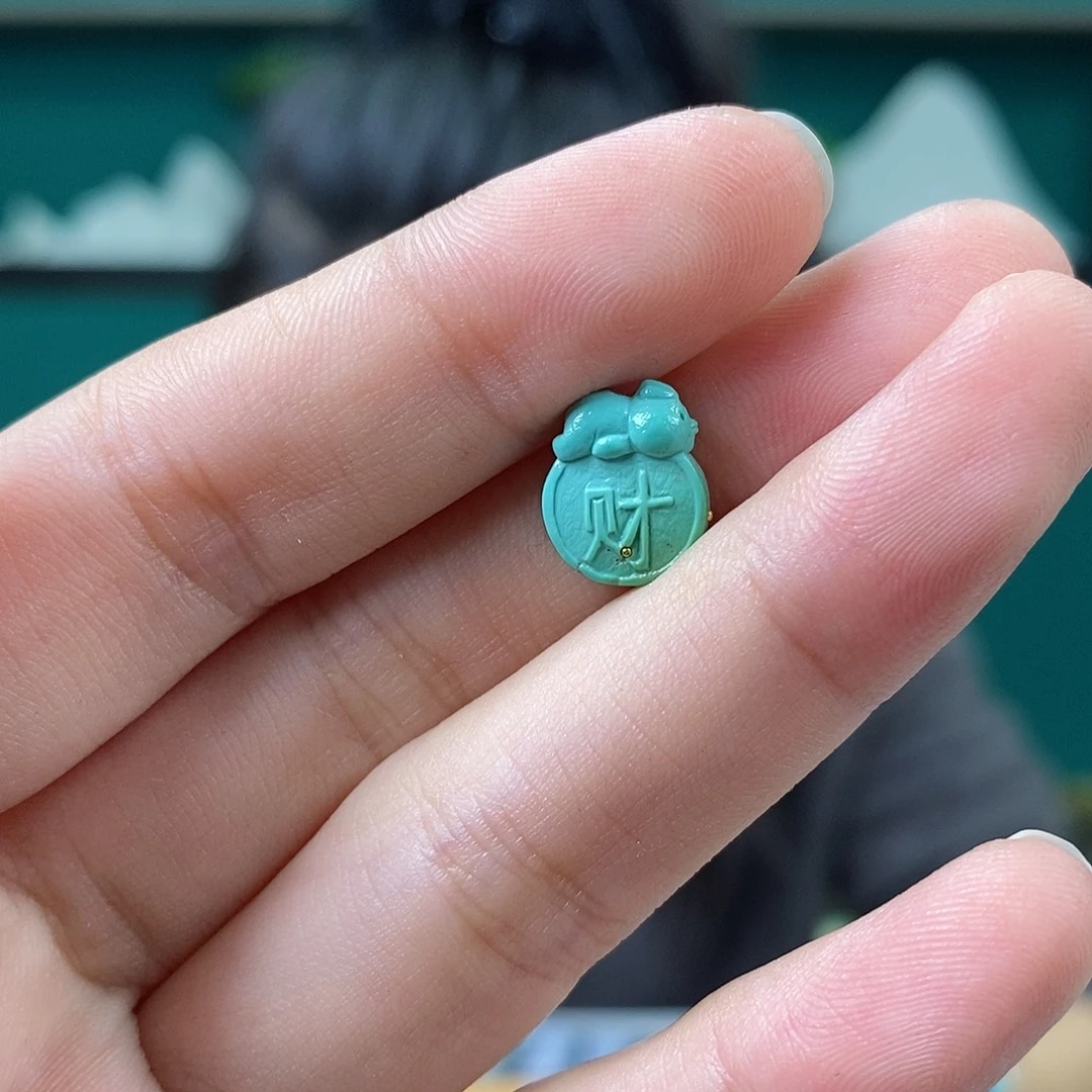 绿松石未镶嵌珠宝奇石