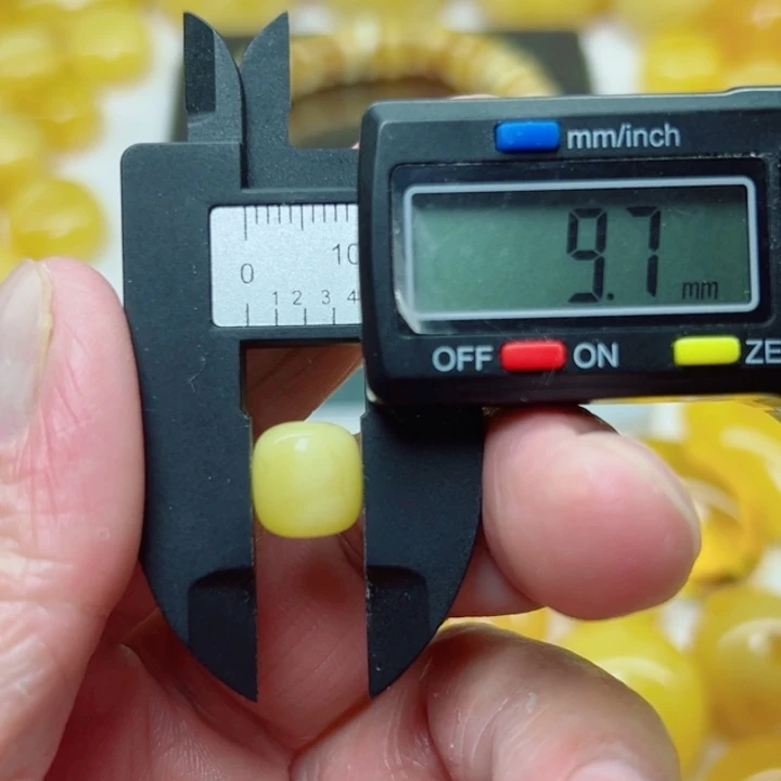 琥珀（矿物珀）未镶嵌裸石