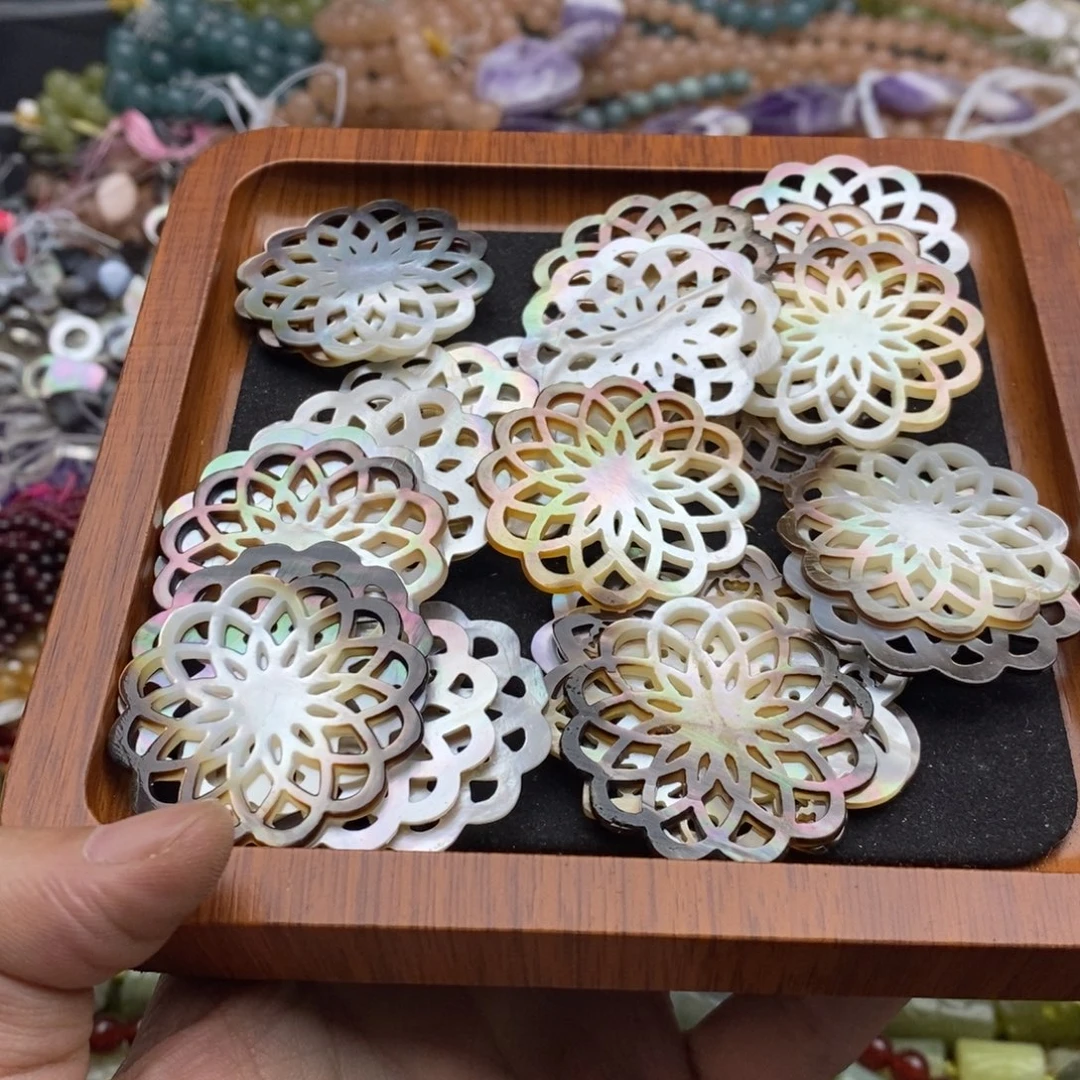 未镶嵌玛瑙/玉髓珠宝半成品两个38mm镂空黑蝶贝花花