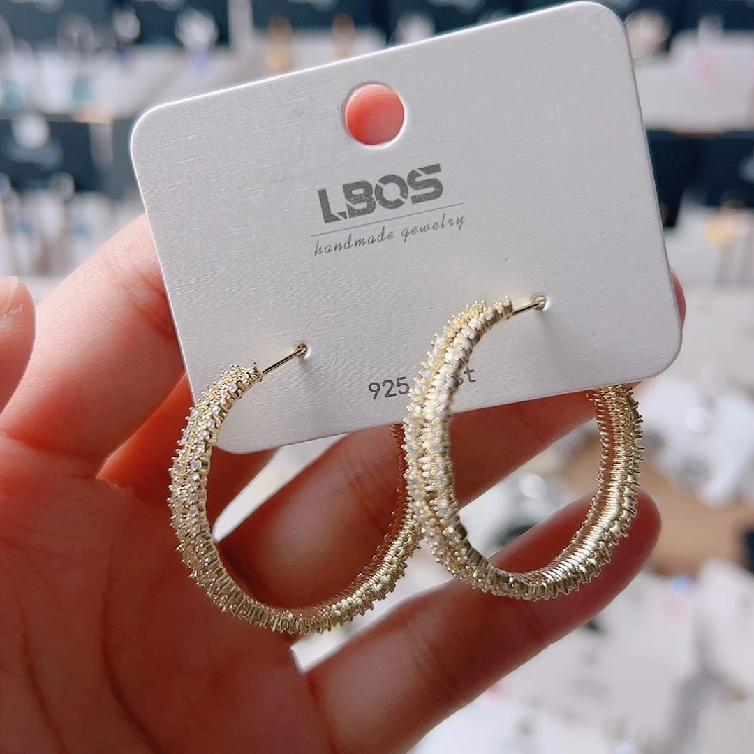 锆石纯铜合金耳环的