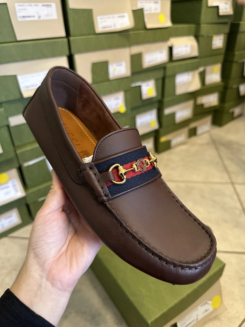 未使用 GUCCI/古驰 经典时尚休闲软牛皮休闲鞋男款