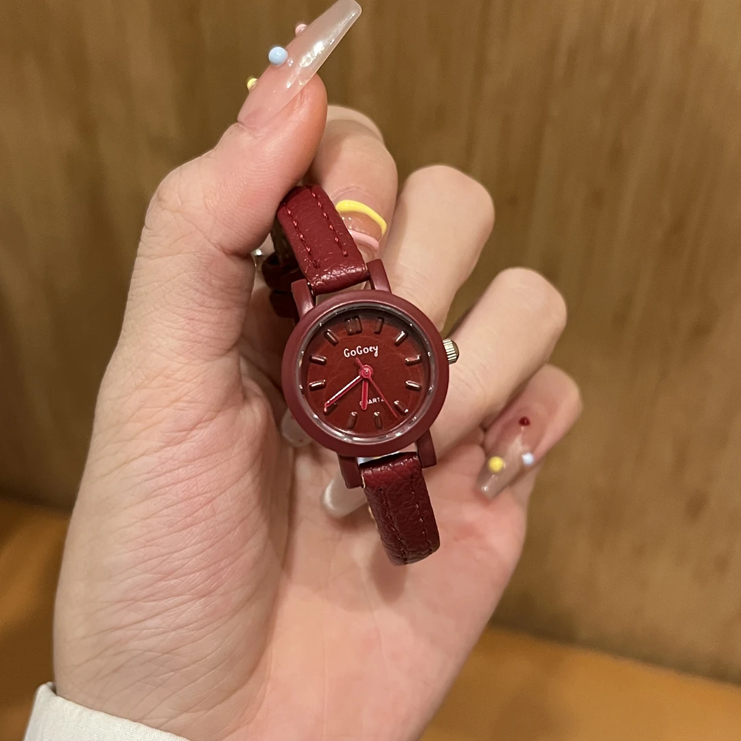 安可拉红女士小圆表红色百搭女神腕表5427