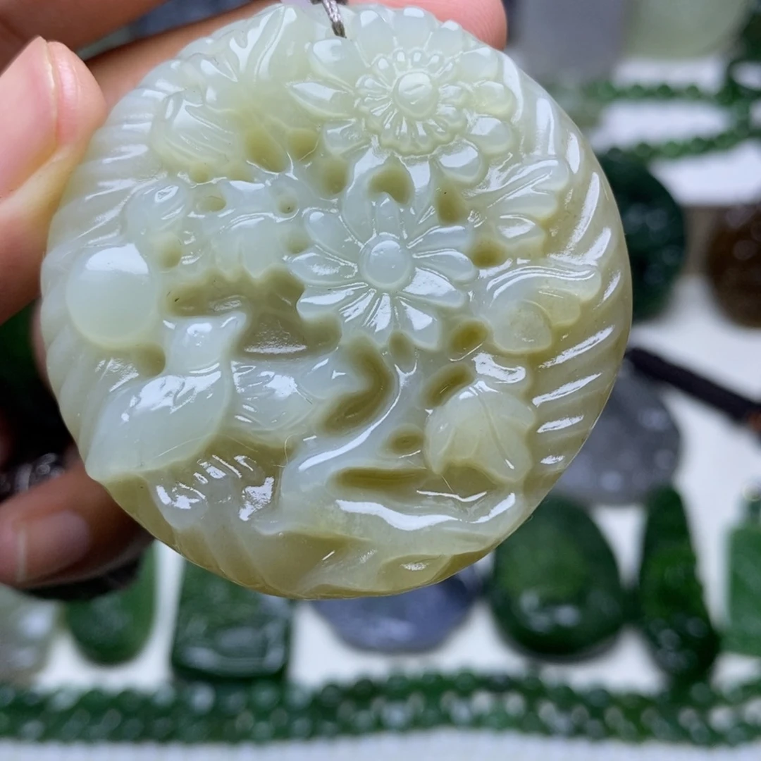 和田玉未镶嵌项链