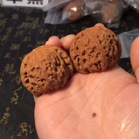 把件文玩核桃球疆44mm