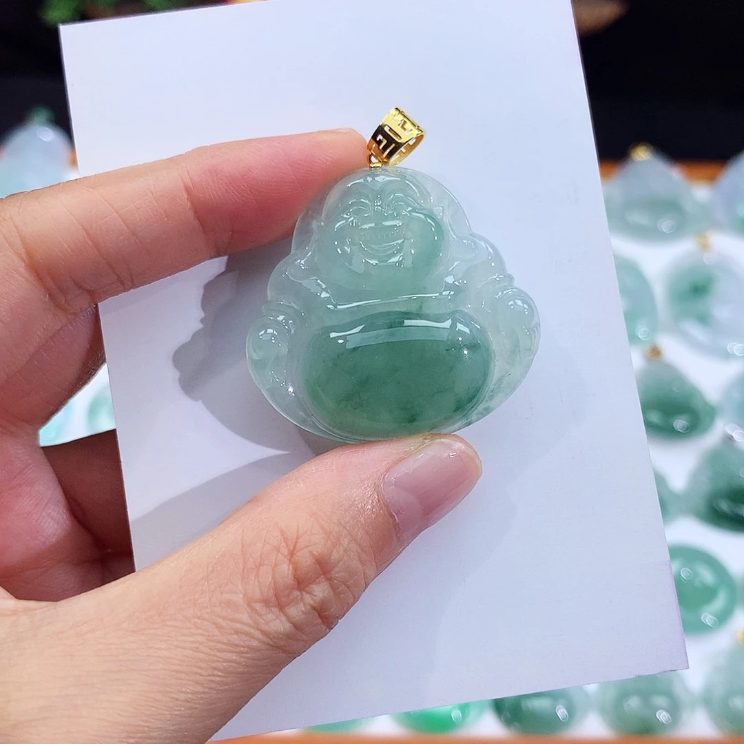 翡翠18K金镶嵌颈饰翡翠吊坠