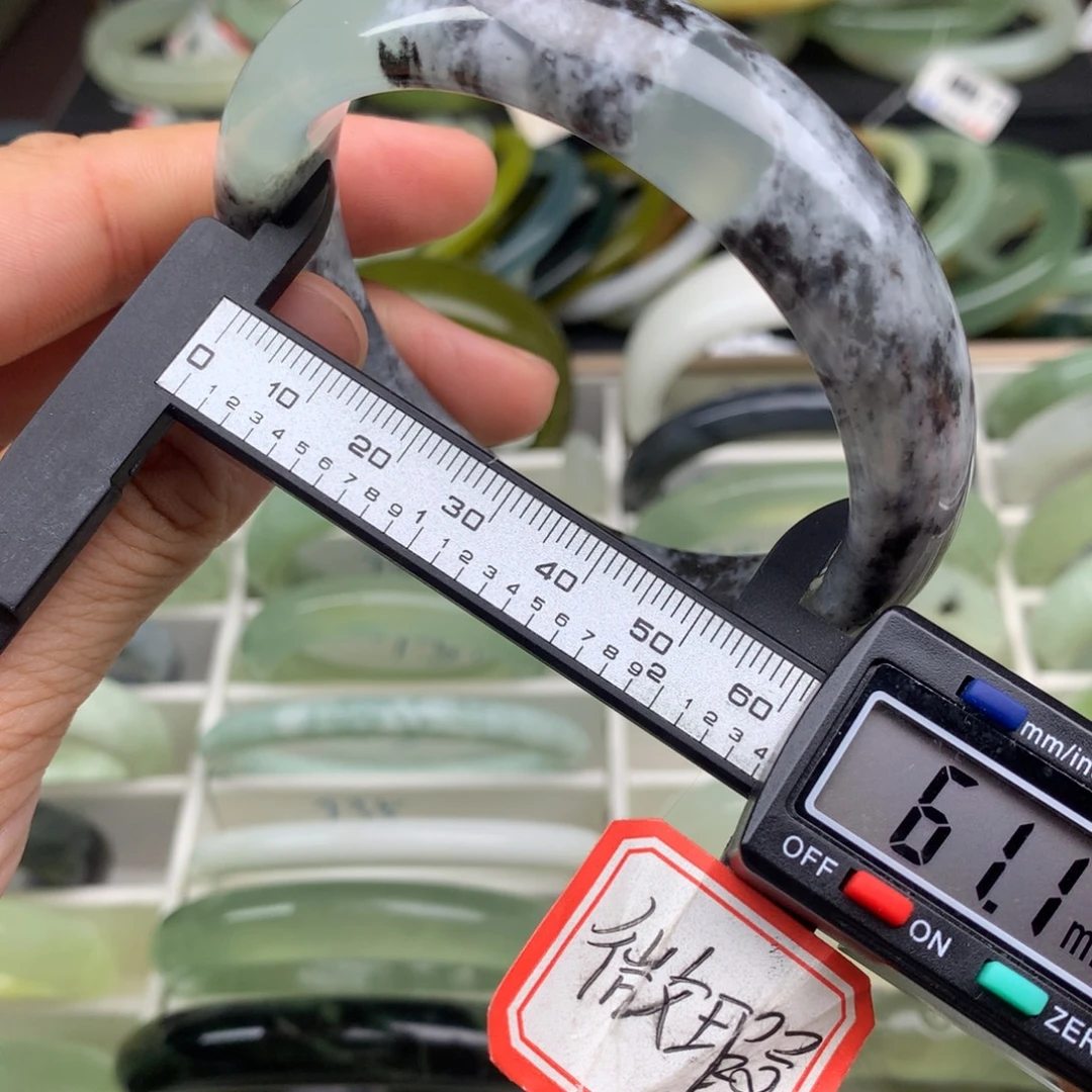 未镶嵌蛇纹石玉手镯746