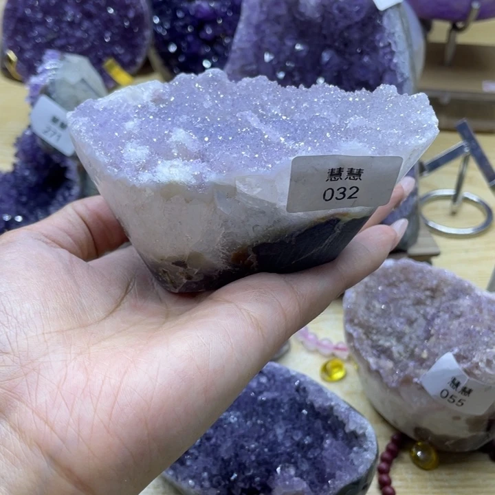 未镶嵌水晶大型摆件（非配饰）