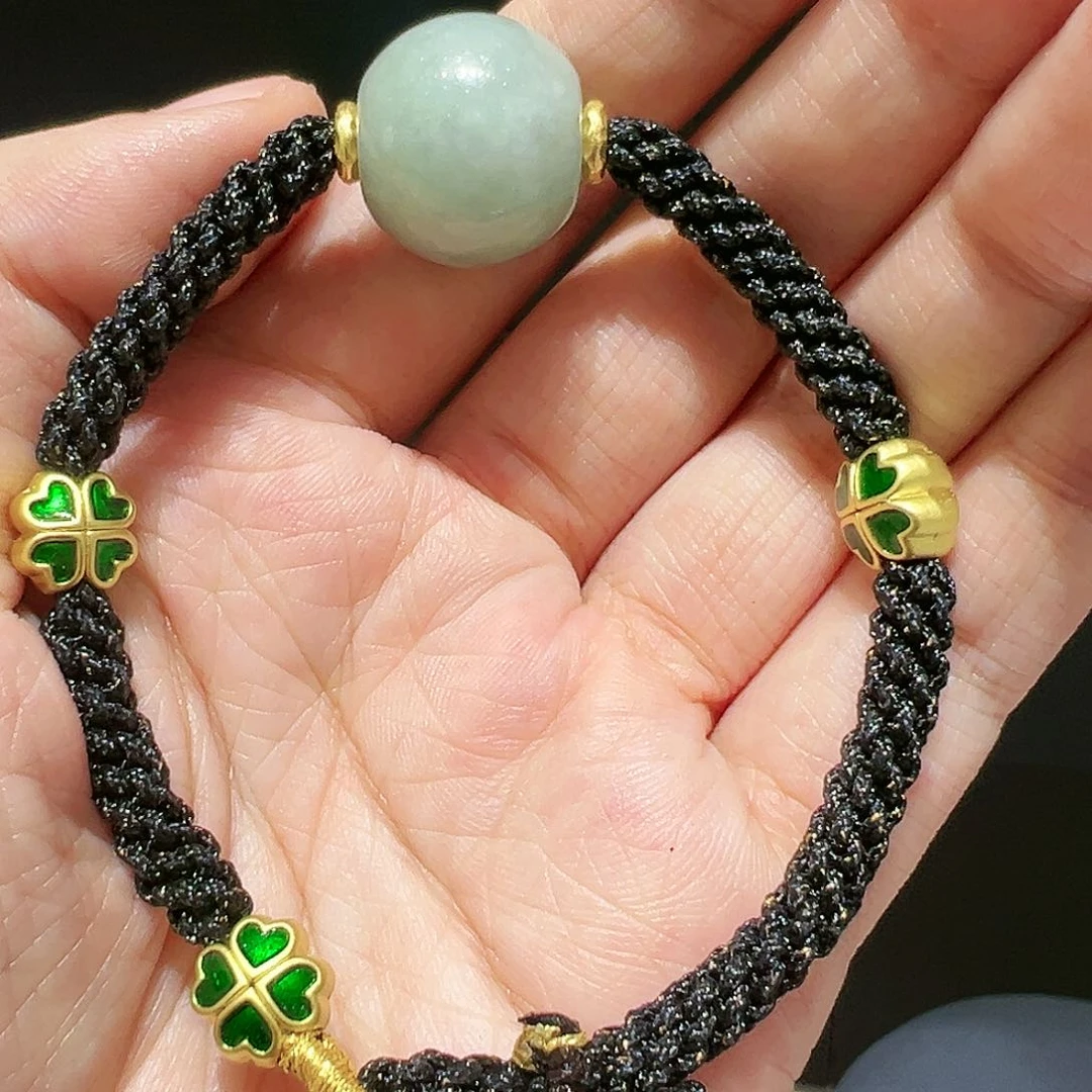 翡翠颈饰未镶嵌手串