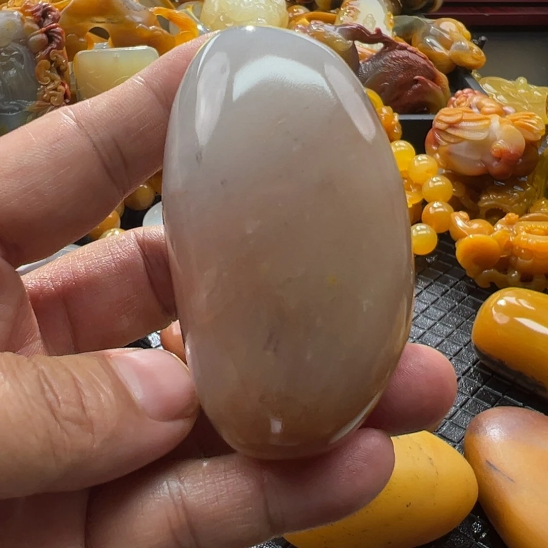 石英质玉未镶嵌颈饰