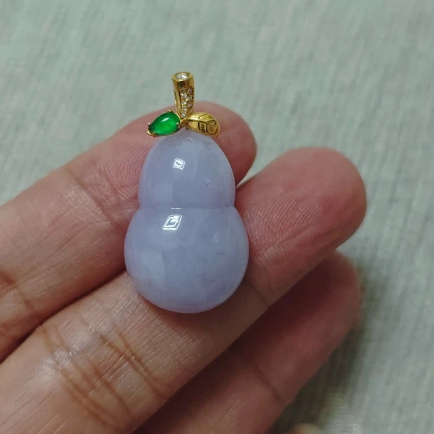 天然缅甸翡翠A货，18k金镶嵌挂件紫色葫芦 裸石尺寸23.3*15*7.3