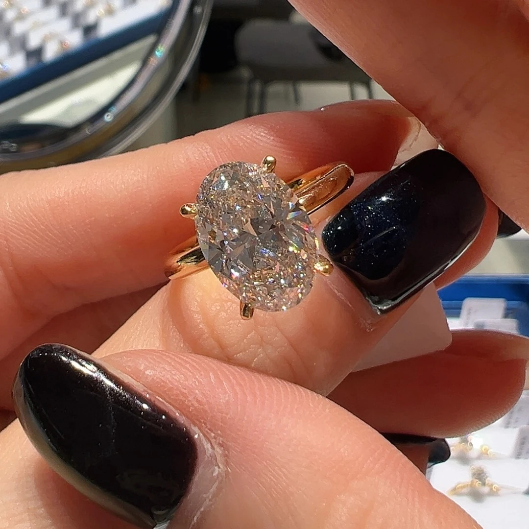 实验室培育钻石18K金镶嵌3.11 克拉孤品放漏