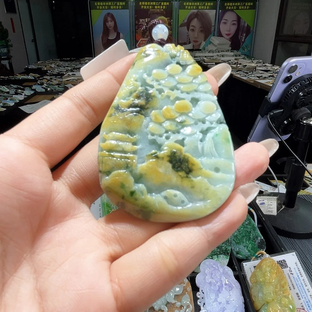 颈饰未镶嵌翡翠一