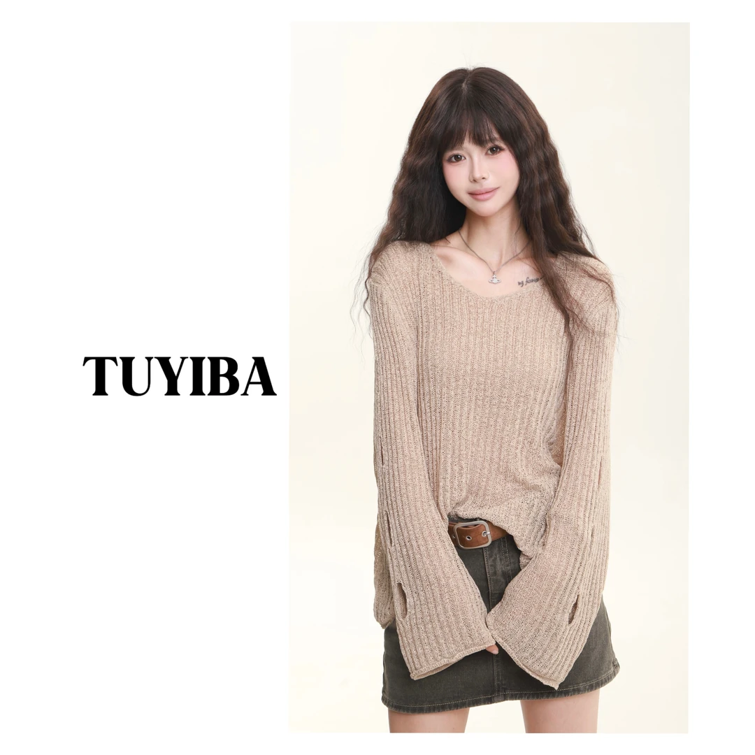 【兔兔】圆领时尚气质长袖百搭宽松竖坑条罩衫上衣2669