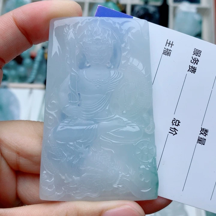 翡翠未镶嵌颈饰御龙不动