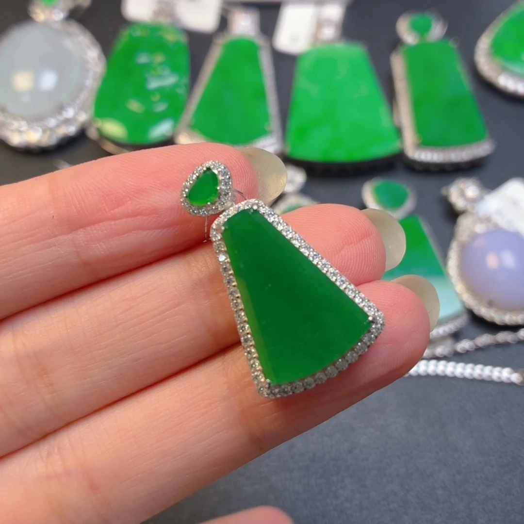 翡翠银S925镶嵌颈饰