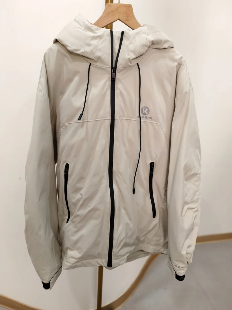 W1956冬季新款户外连帽保暖轻量冲锋衣外套