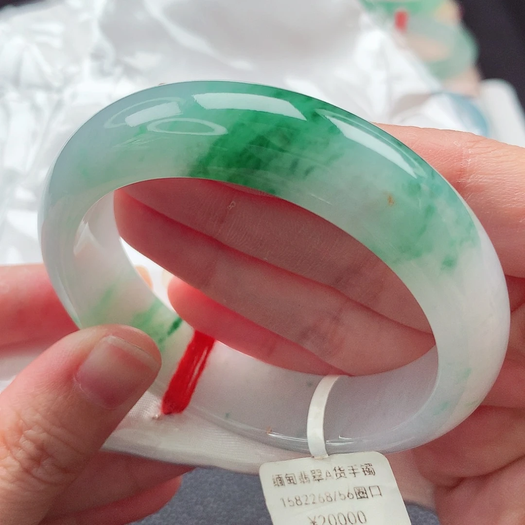 未镶嵌手镯翡翠56圈口 冰飘绿宽版轮胎004