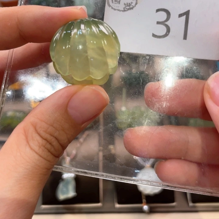 蛇纹石玉未镶嵌吊坠(赠链)