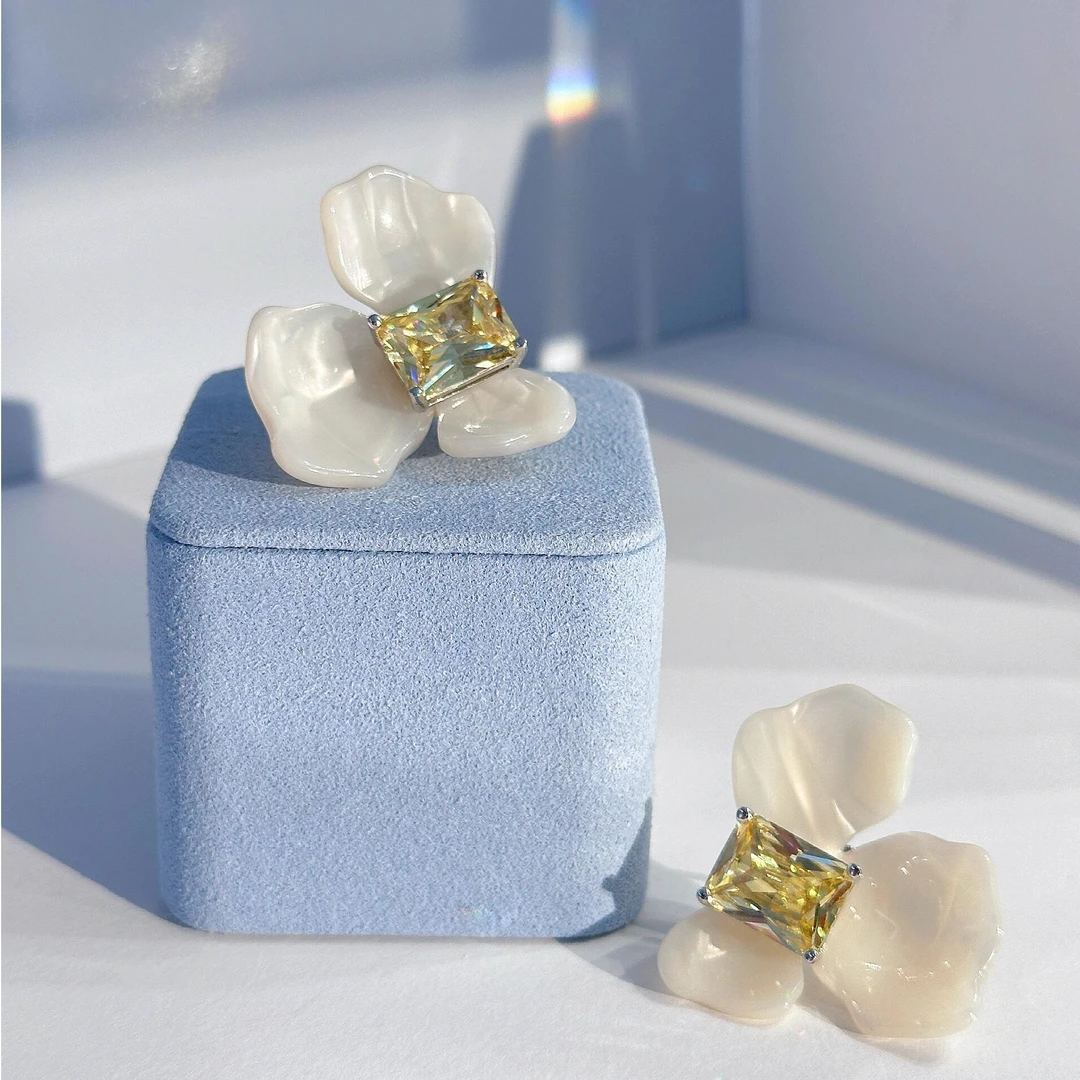 铜合金耳饰 何家鸢尾花方糖可拆卸两戴耳环 刘亦菲同款 经典百搭