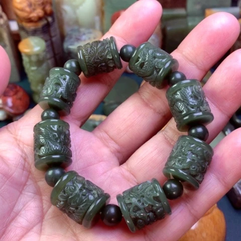 和田玉颈饰未镶嵌