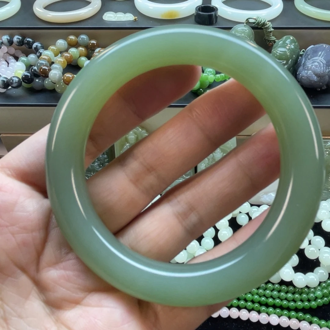 和田玉未镶嵌手镯57.8