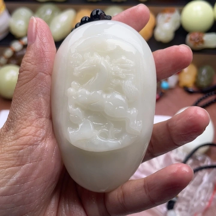 用***7石材天然古青石手把件