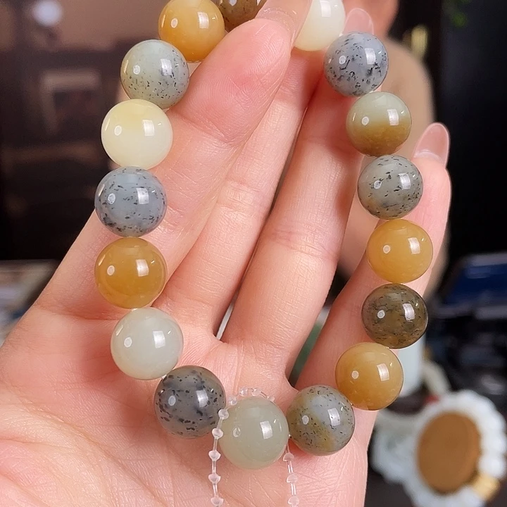 和田玉未镶嵌颈饰定制发货