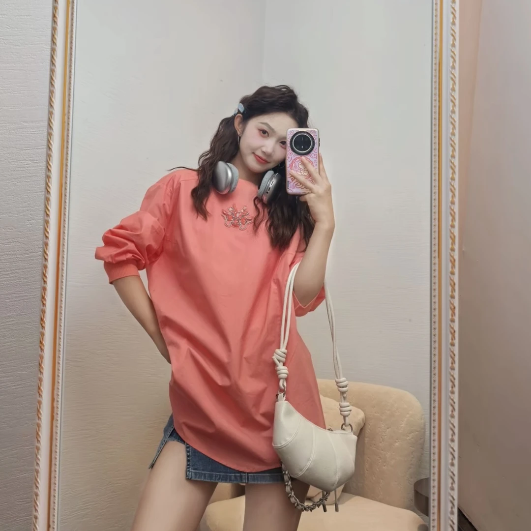 哥弟女装春夏新款简约休闲手工珠钻龙头圆领纯棉长袖衬衫/130044