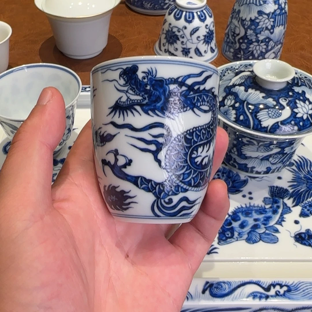 盖碗是****呀铠甲龙纹手雷杯100cc全品