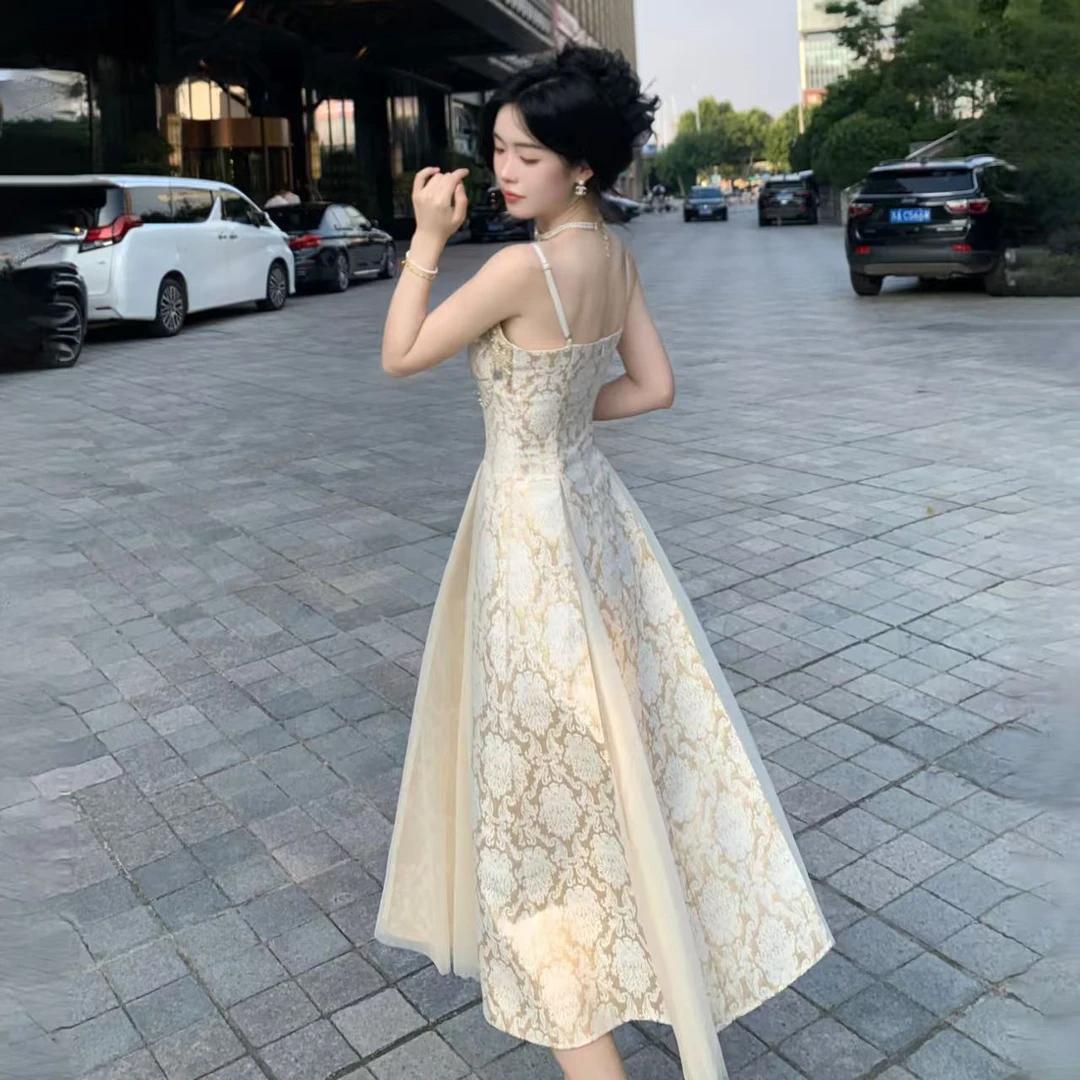 吊带连衣裙夏季法式长裙收腰显瘦性感吊带连衣裙裙子女