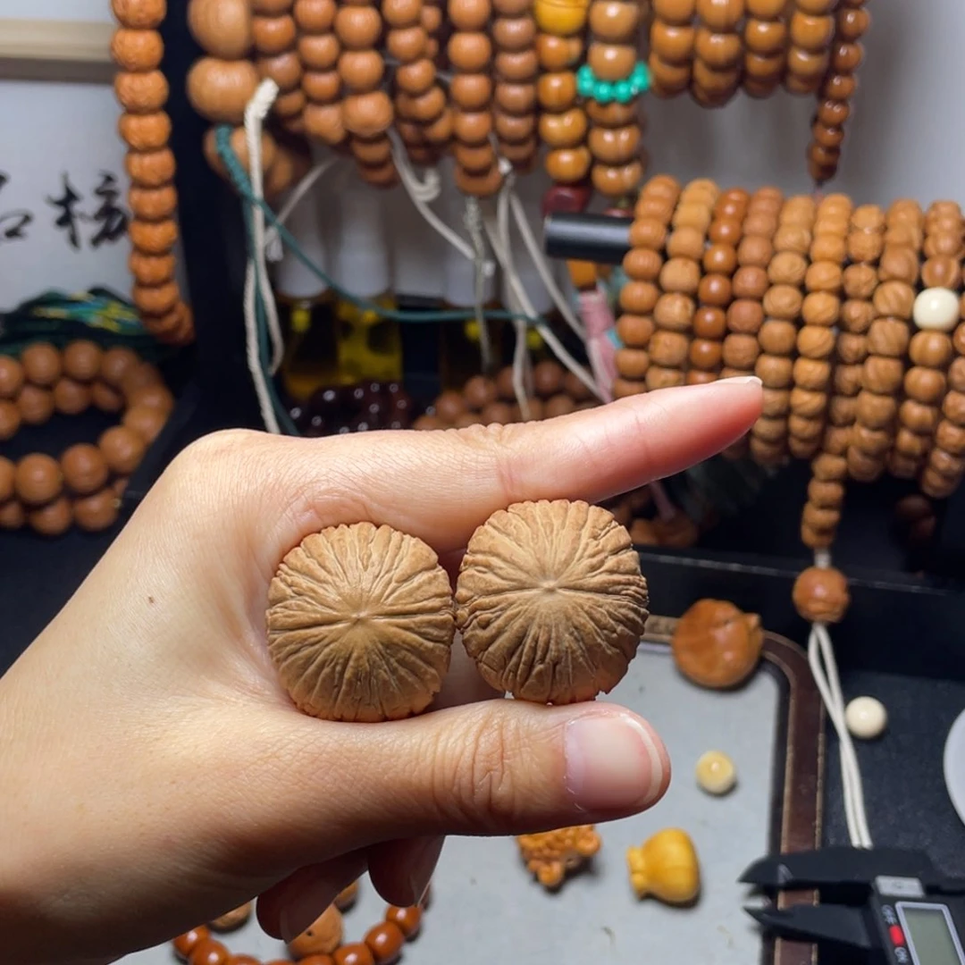 吊坠猴头核桃32元宝