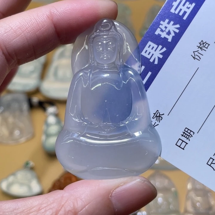 翡翠未镶嵌颈饰素衣