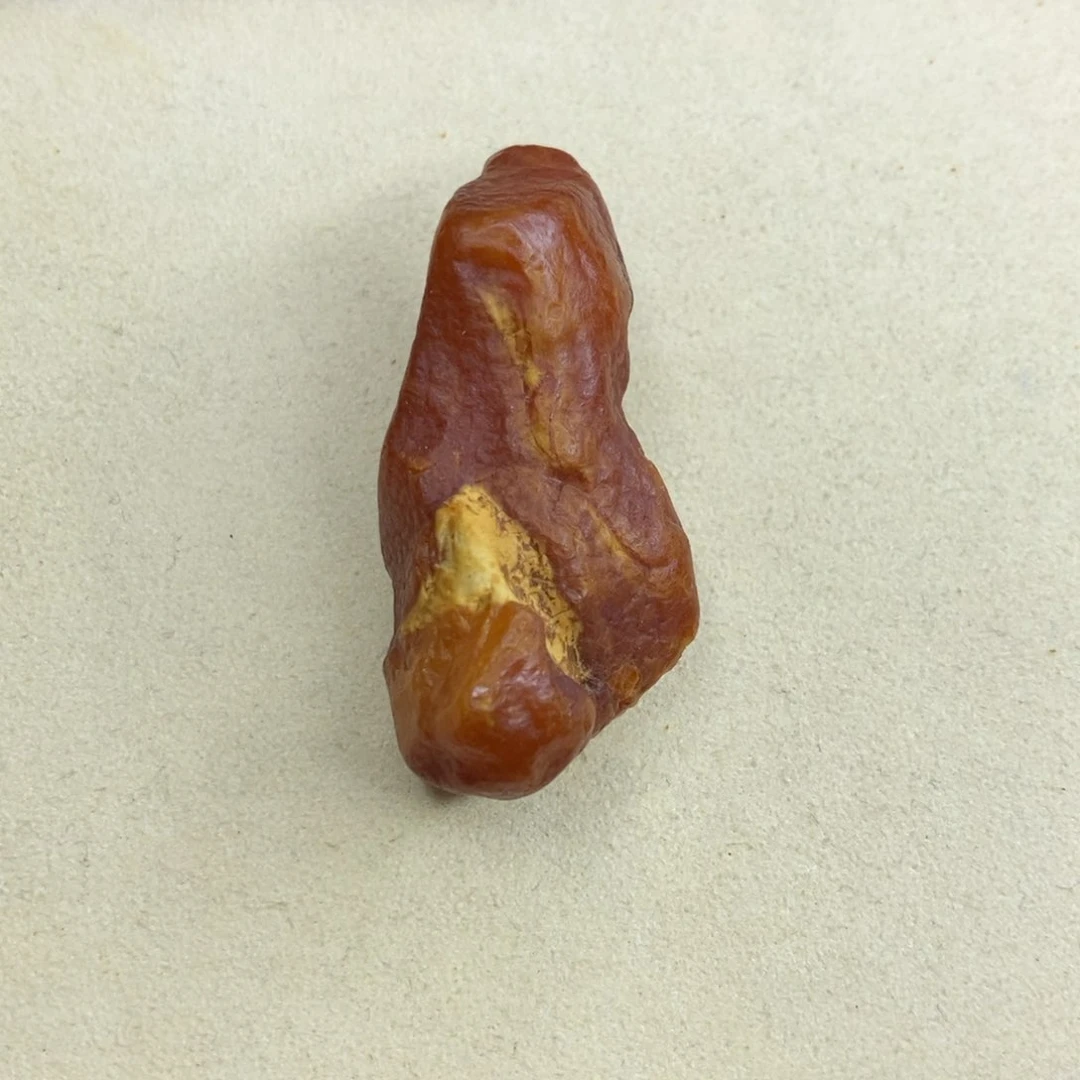 琥珀颈饰未镶嵌皎梨