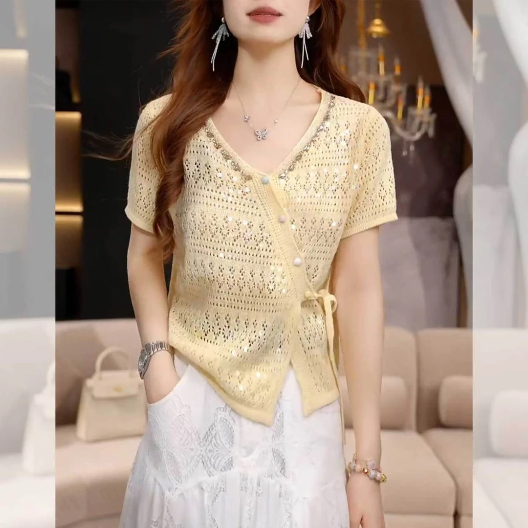 黄色串钻亮片镂空不规则系带短袖针织衫女夏季2025年新款气质上衣