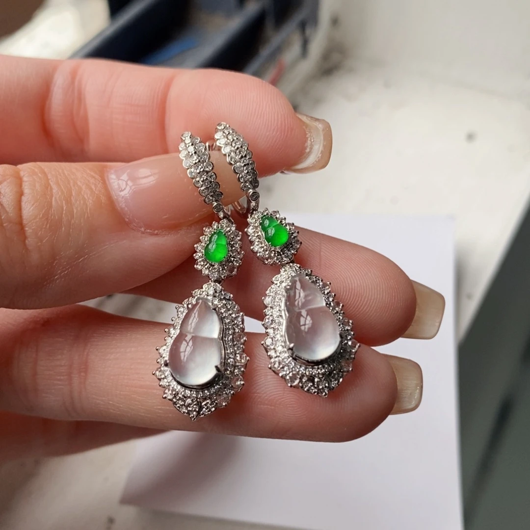 翡翠耳饰18K金镶嵌玻璃冰葫芦