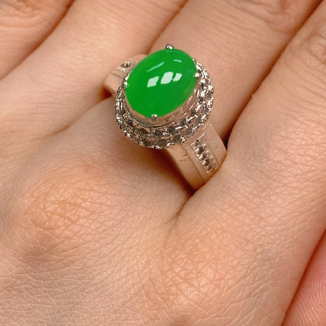 翡翠戒指未镶嵌翡翠