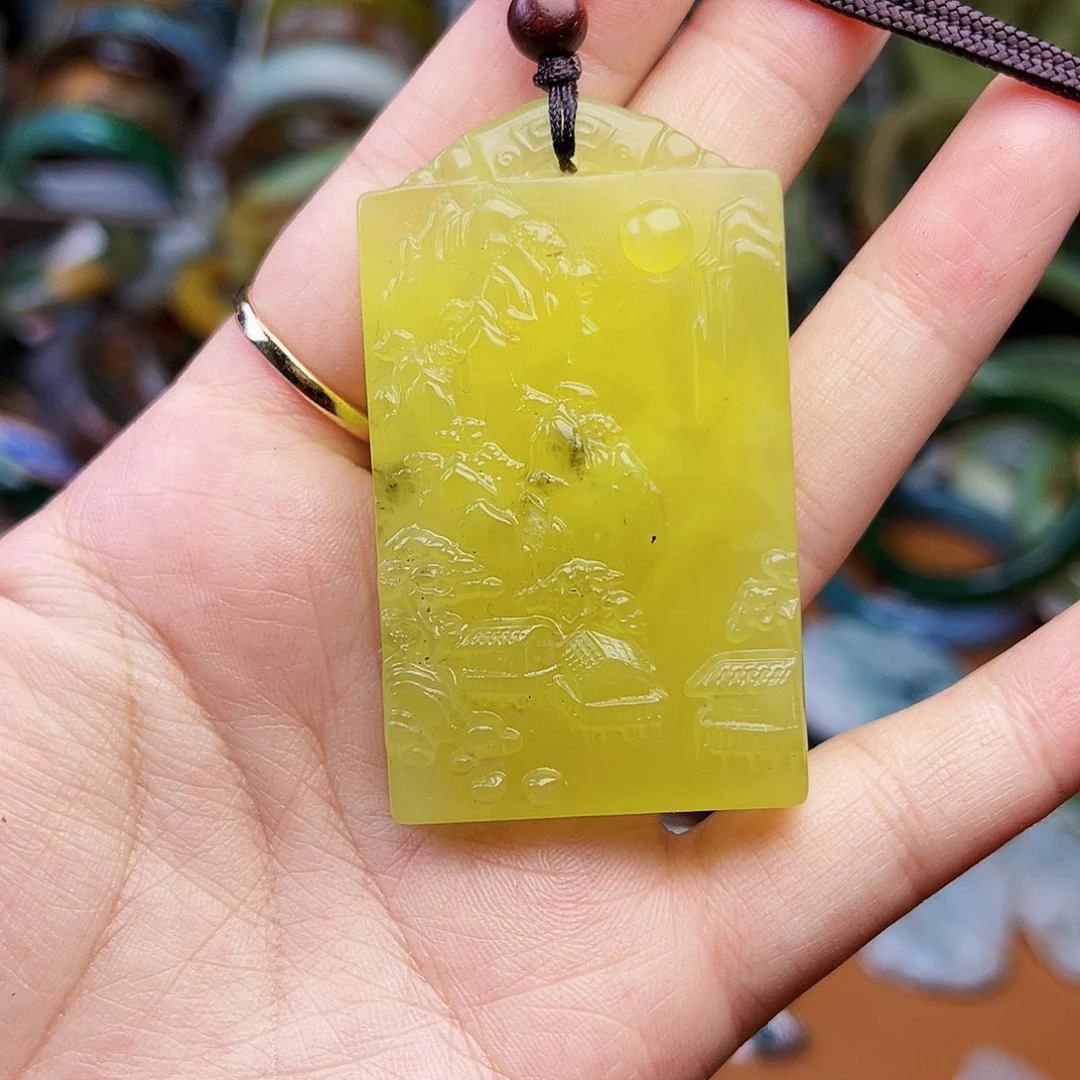 蛇纹石玉颈饰未镶嵌