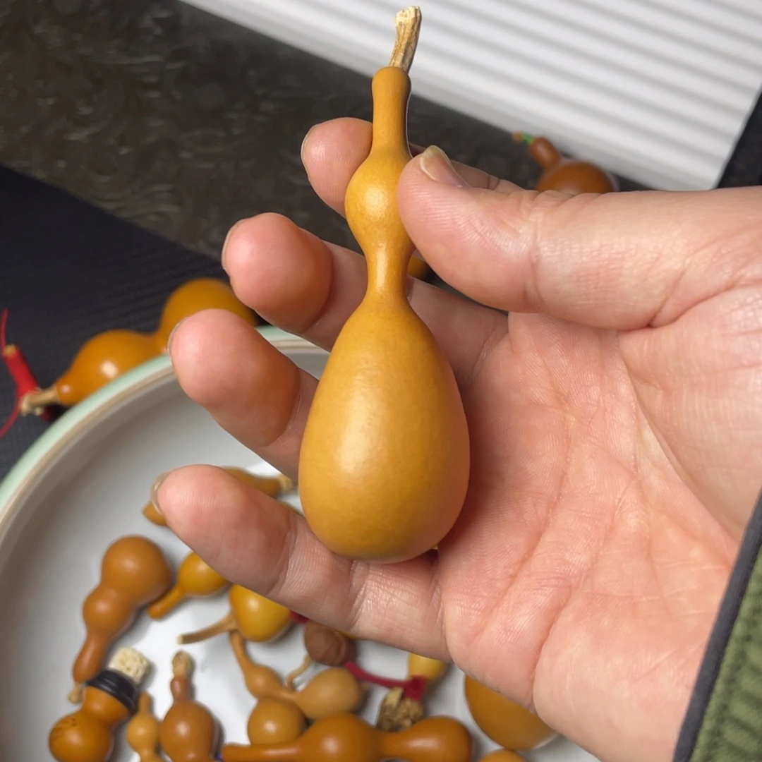 悦***尔直播间专拍文玩葫芦