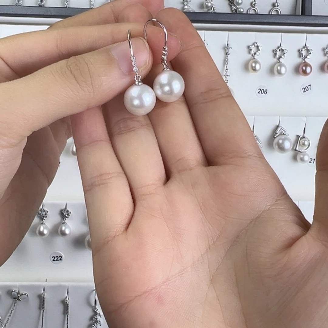睡****银S925镶嵌淡水珍珠耳饰