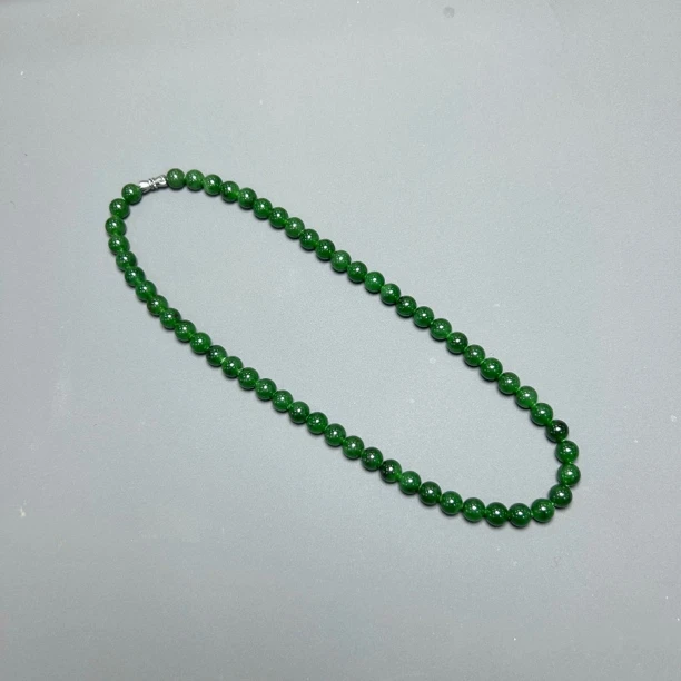 7号矿碧玉红皮老料直径约8mm收藏送人佳品