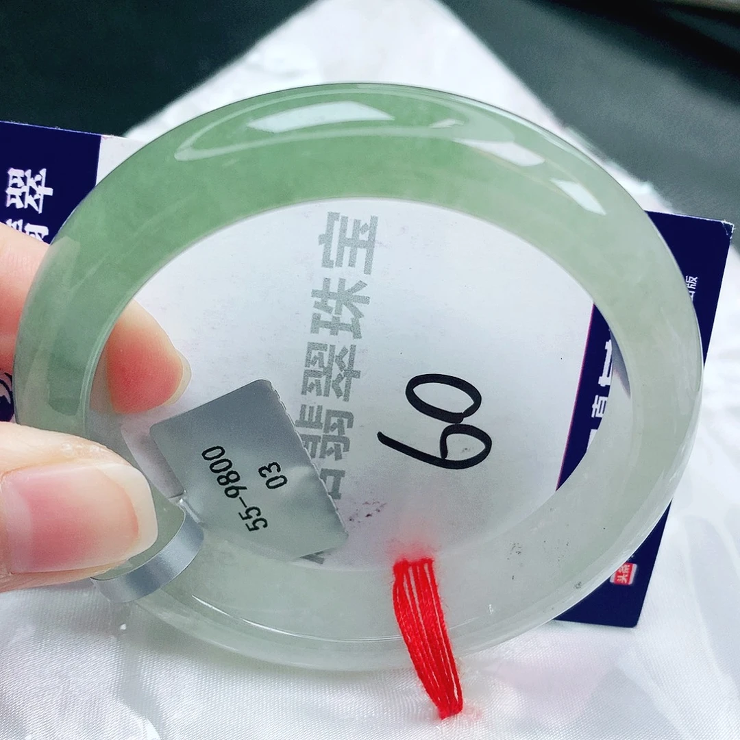 翡翠未镶嵌手镯缅甸天然A货翡翠手镯