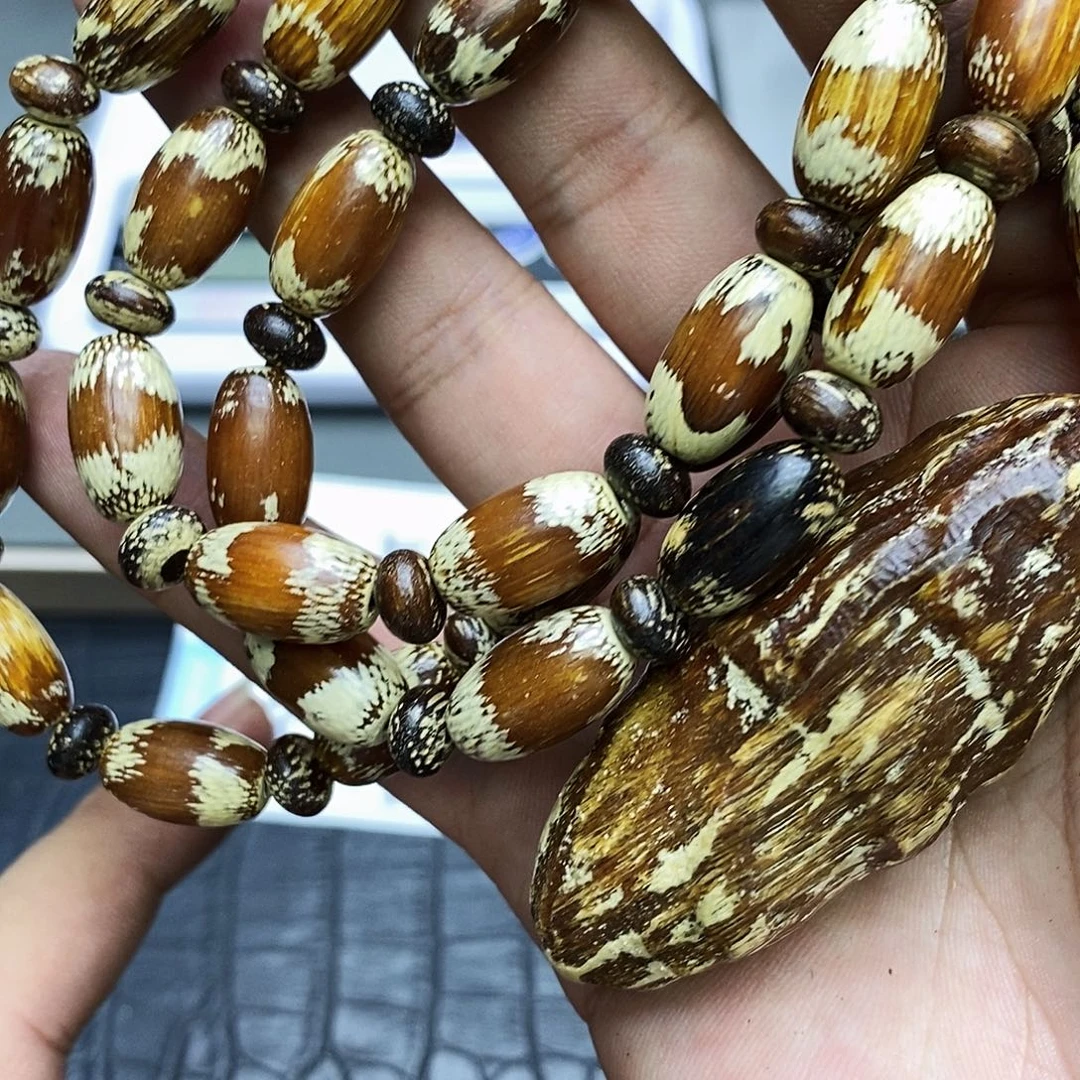 沉香香囊沉香昆仑梅格