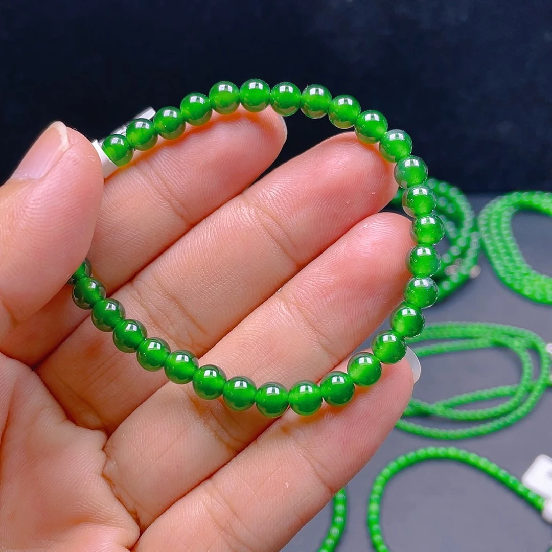 颈饰未镶嵌翡翠A货卡5.5