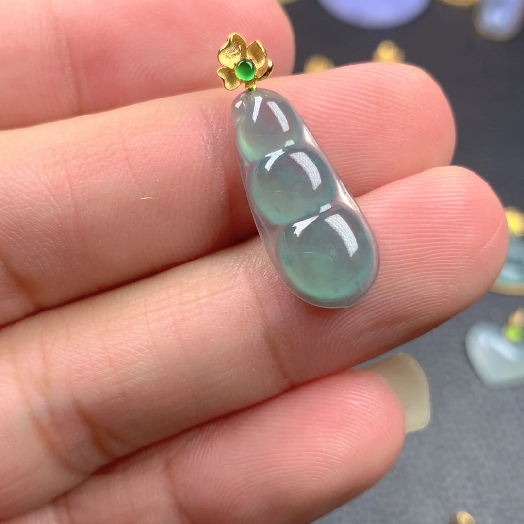 【闪购商品】颈饰18K金镶嵌翡翠翡翠