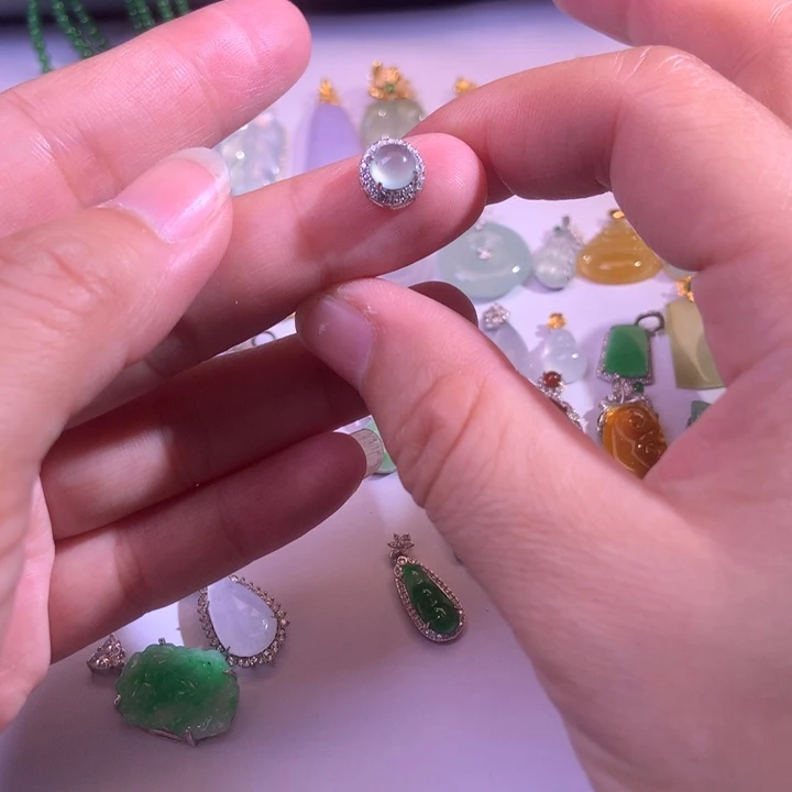 翡翠银S925镶嵌颈饰