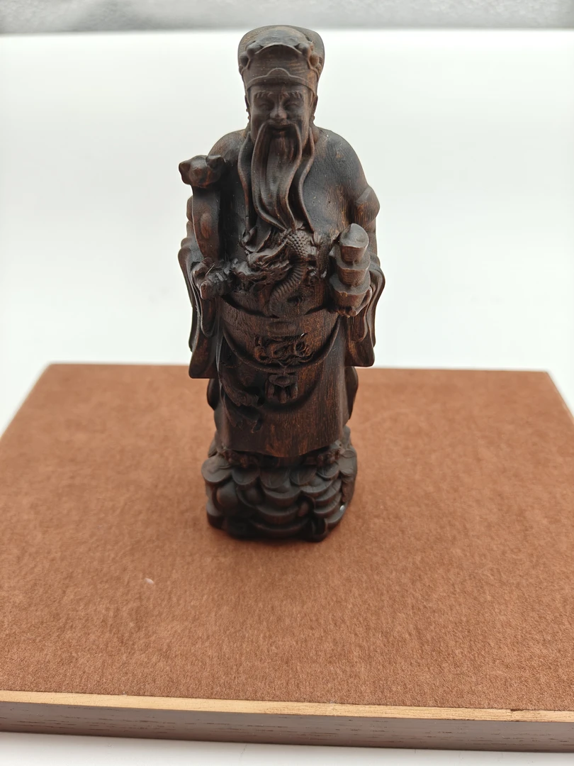 PYNZ194(聚元堂专属)奇楠沉香木雕摆件(拍一发三)（多样性发货）