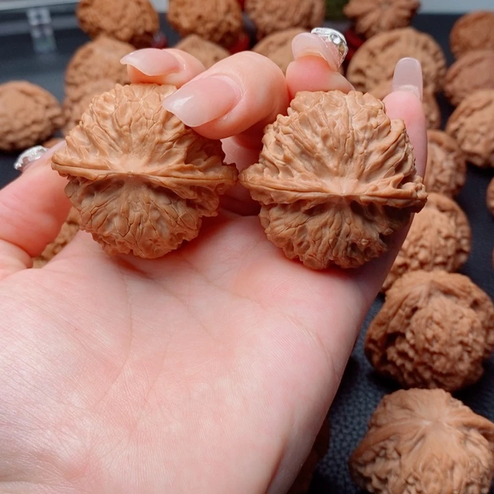 文玩核桃把件苹果园